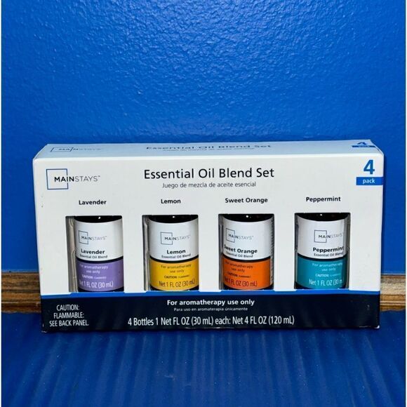 NEW MainStays Essential Oil Diffuser With 4 Oils - Picture 1 of 2